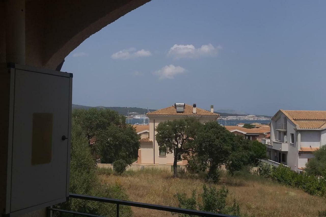 Strategico Ungaretti Lägenhet Olbia Exteriör bild